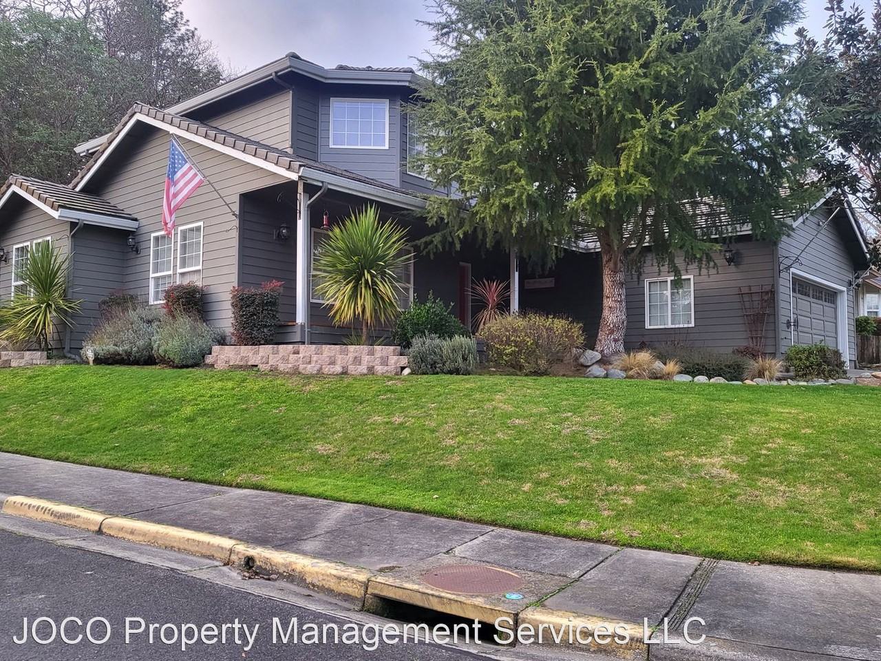 1100 Nw Regent Dr - Photo 2 of 37