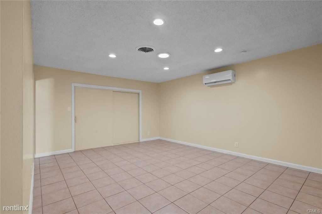 13165 Garber St - Photo 3 of 11