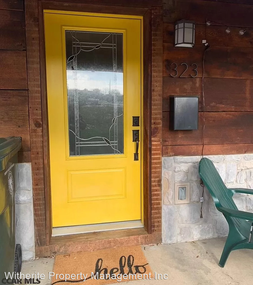 323-327 E. Pike St - Photo 2 of 8