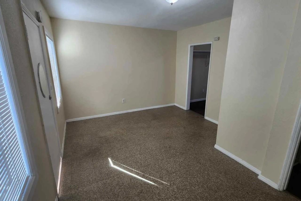 6038 Lubec St - Photo 3 of 8