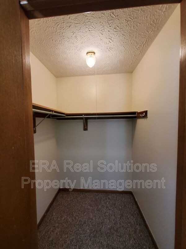 2646 Sandbury Blvd - Photo 2 of 18