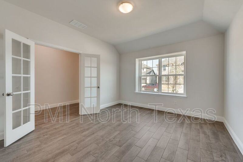 601 Amenduni Ln - Photo 4 of 22