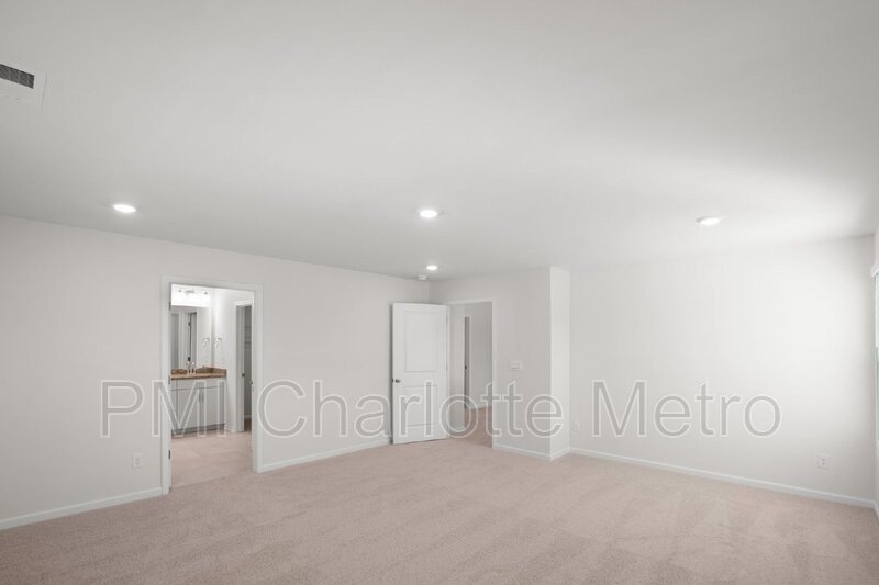 4217 Steel Way - Photo 6 of 18