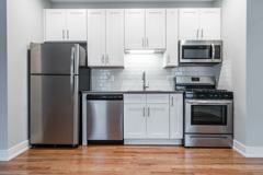 2109 N Sedgwick St #3 - Photo 1 of 1