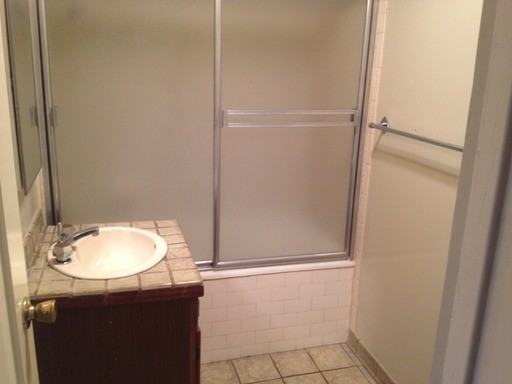 1976 Hillhurst Ave #6 - Photo 3 of 9