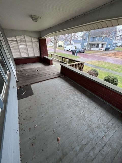 406 Lincoln Street - Photo 2 of 30