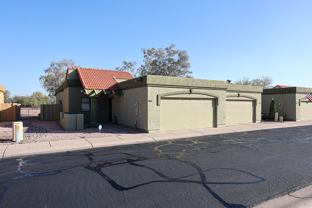 1413 N Oak St - Photo 1 of 1