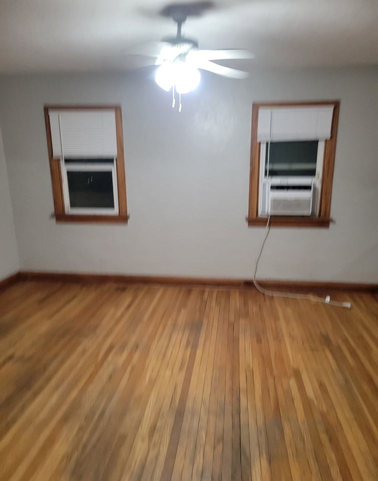 802 S Park St - Photo 5 of 8