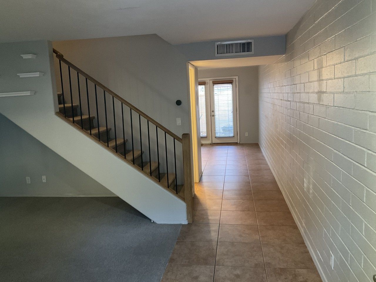 954 N Desert Ave #B - Photo 2 of 22