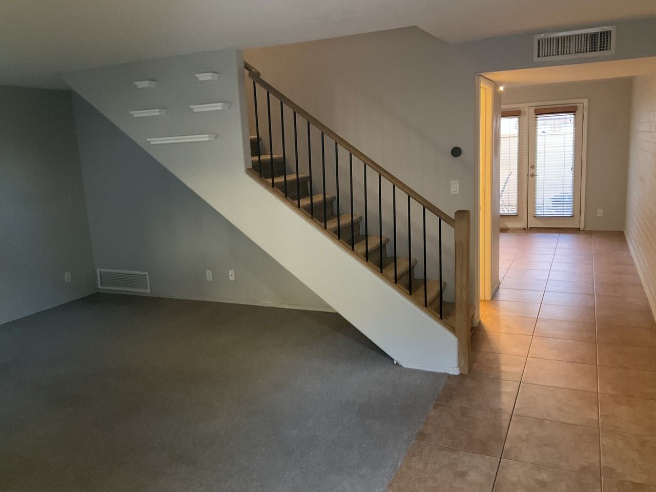 954 N Desert Ave #B - Photo 3 of 22