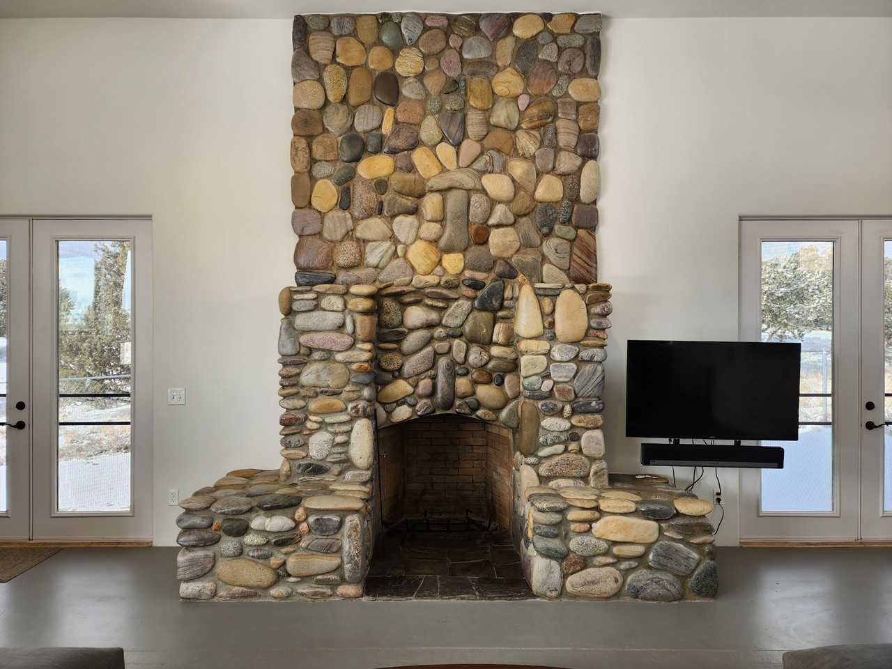 31B Vista Calabasas - Photo 2 of 30