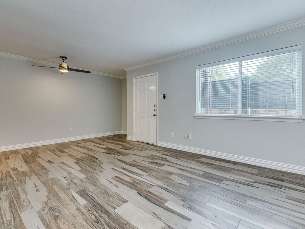 2124 Burton Dr #150 - Photo 3 of 20