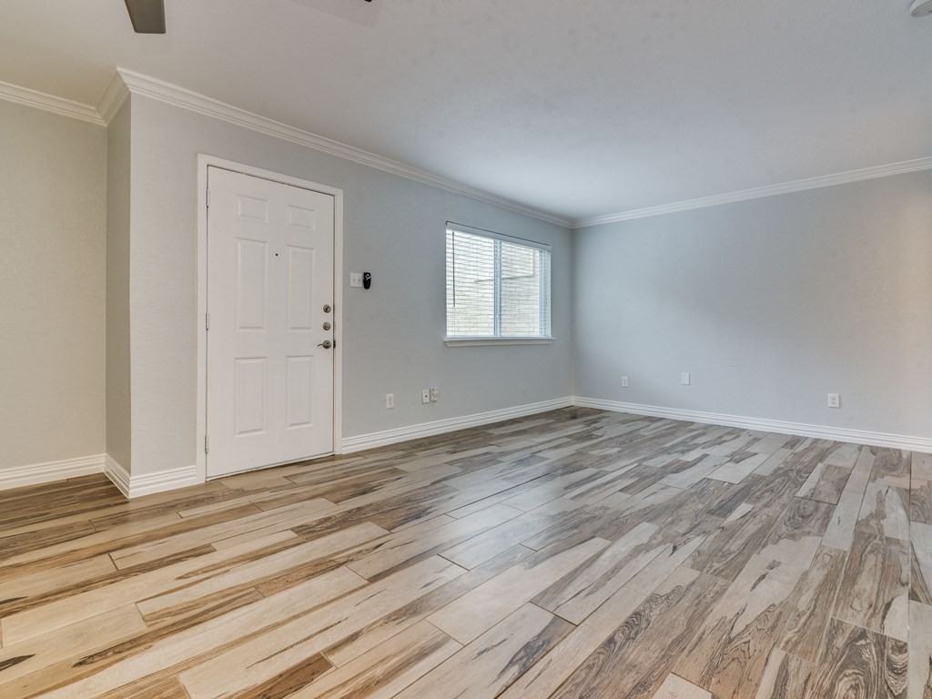 2124 Burton Dr #150 - Photo 4 of 20