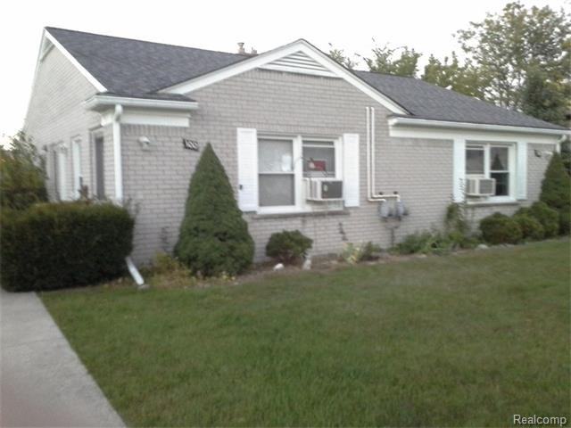 100 Jefferson Ave - Photo 2 of 9