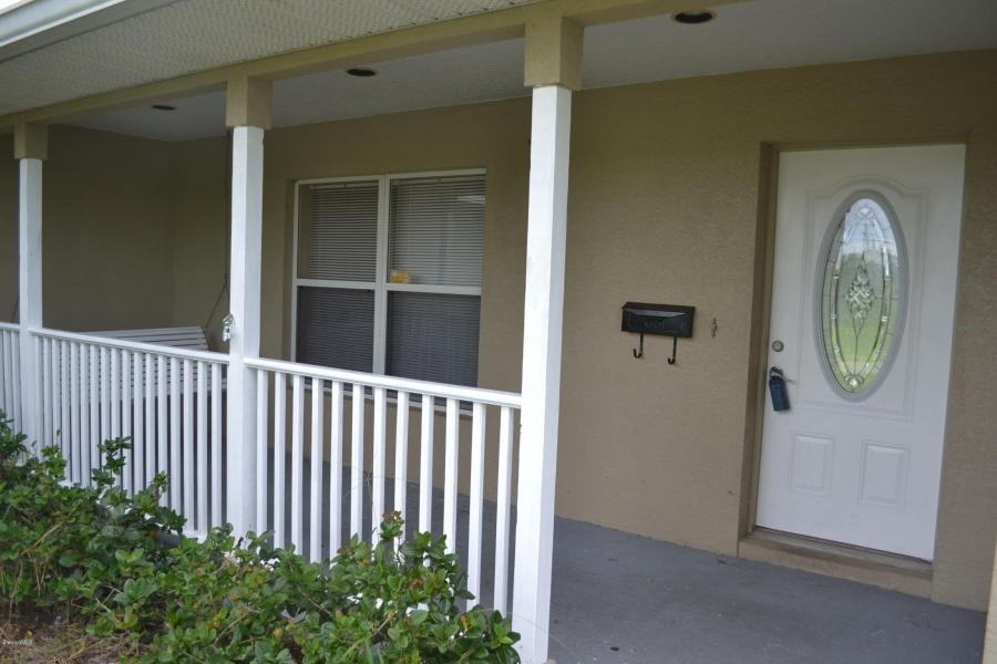 2901 Kingston Ln - Photo 2 of 16