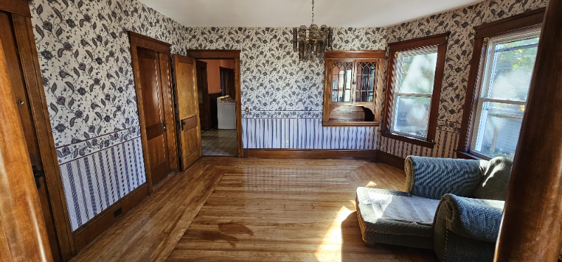 18 Everard St #1 - Photo 3 of 8