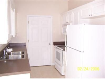 1003 Charlotte Ave #3 - Photo 3 of 5