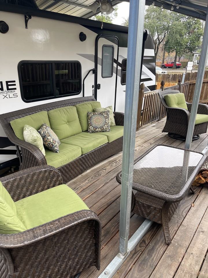 402 E 4th St #NA - Photo 2 of 11