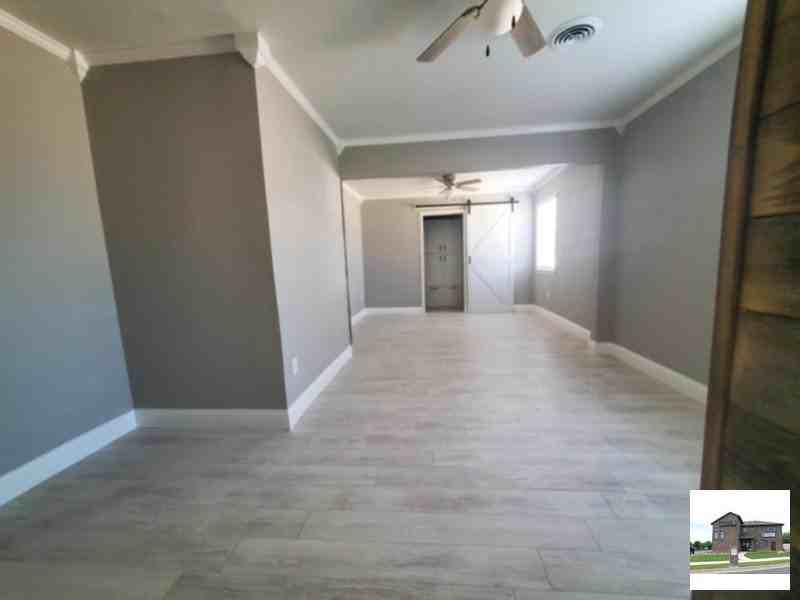 2104 Brantley Ave - Photo 4 of 43