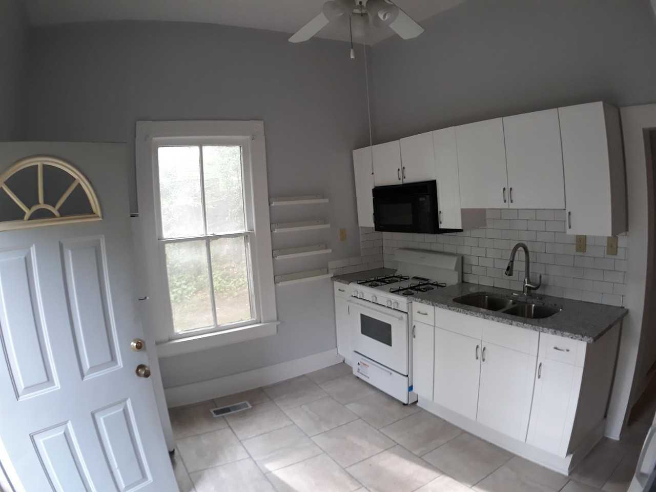 459 Glenwood Ave Se #1 - Photo 3 of 11