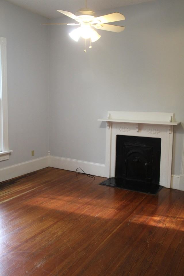 459 Glenwood Ave Se #1 - Photo 4 of 11