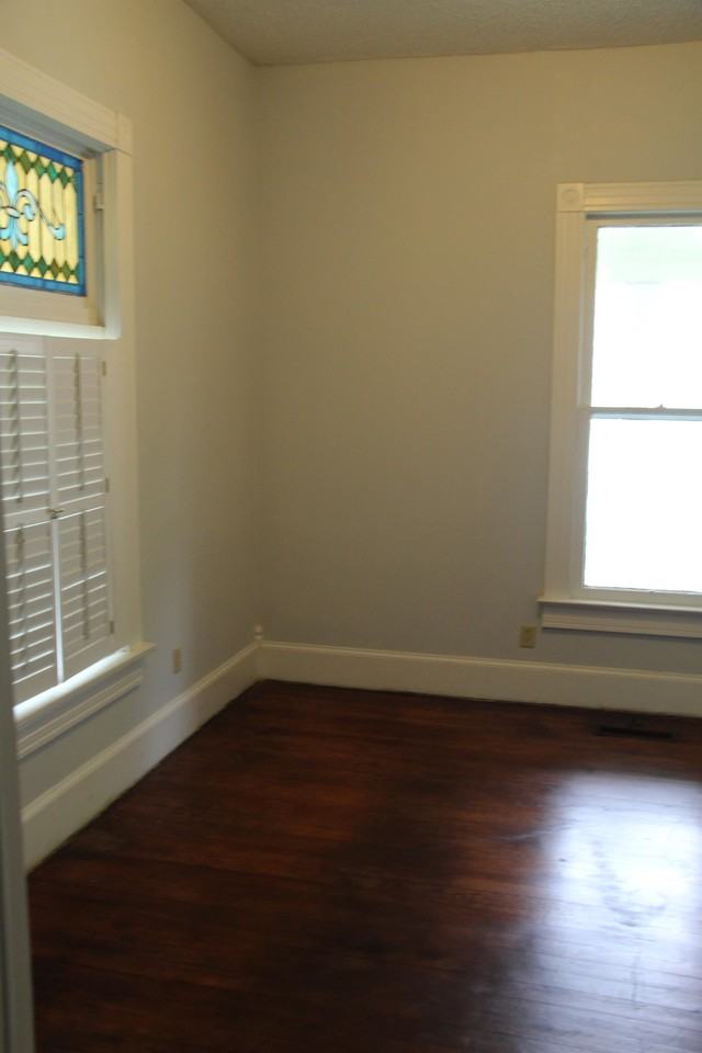 459 Glenwood Ave Se #1 - Photo 5 of 11