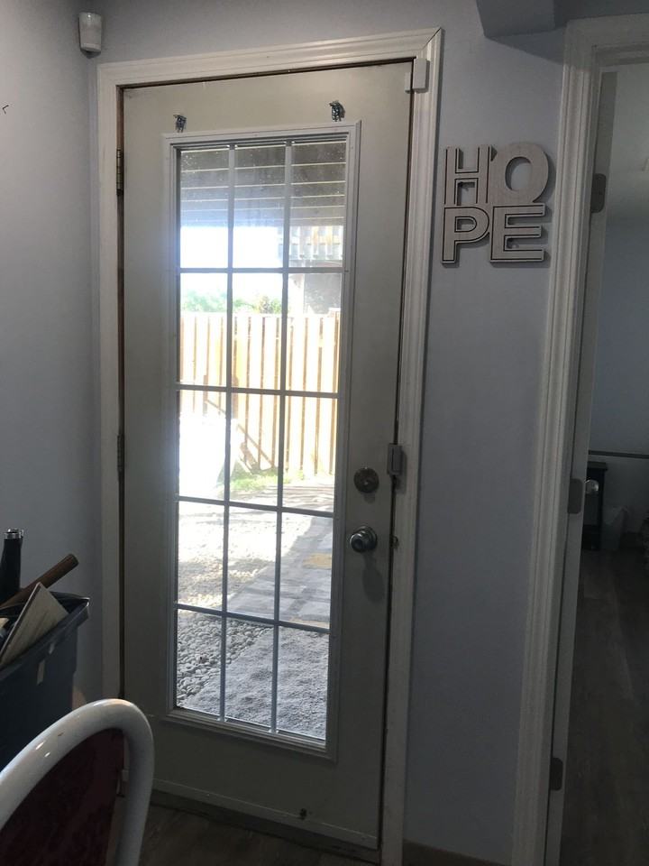 6 Arnold Close - Photo 2 of 9