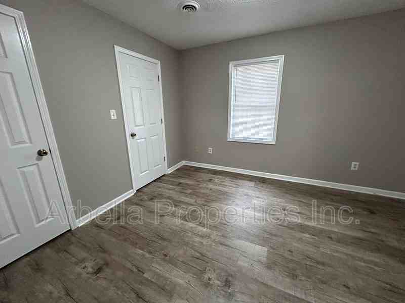 1909 Cherokee Rd #7 - Photo 6 of 9