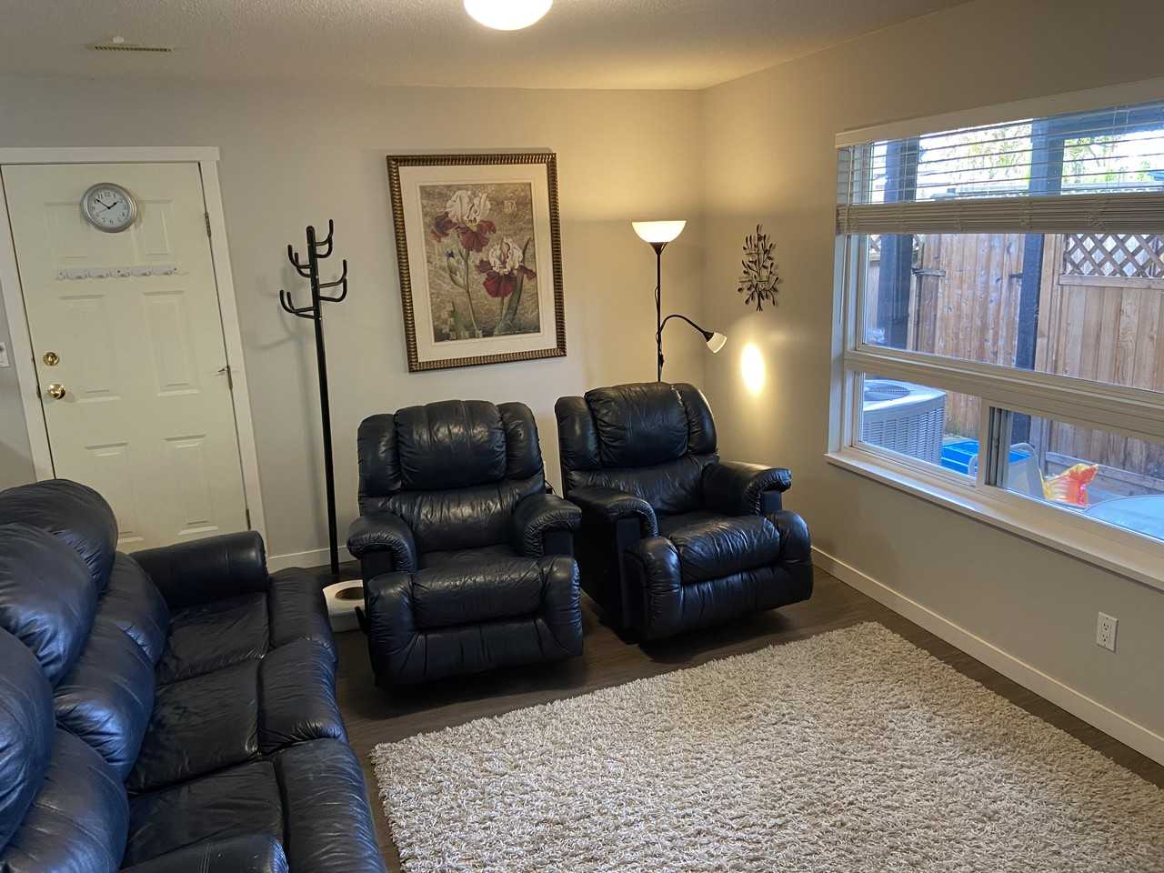 1955 Morgan Avenue - Photo 3 of 18