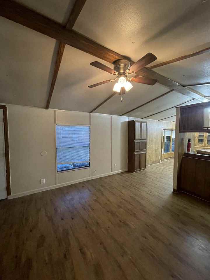 410 W North St #1 - Photo 2 of 13