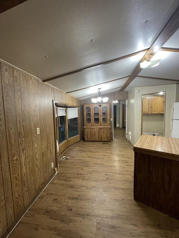 410 W North St #1 - Photo 4 of 13