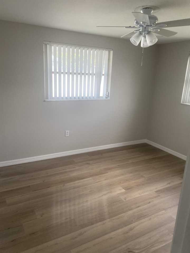 5308 S Lockwood Ridge Rd #1 - Photo 6 of 8