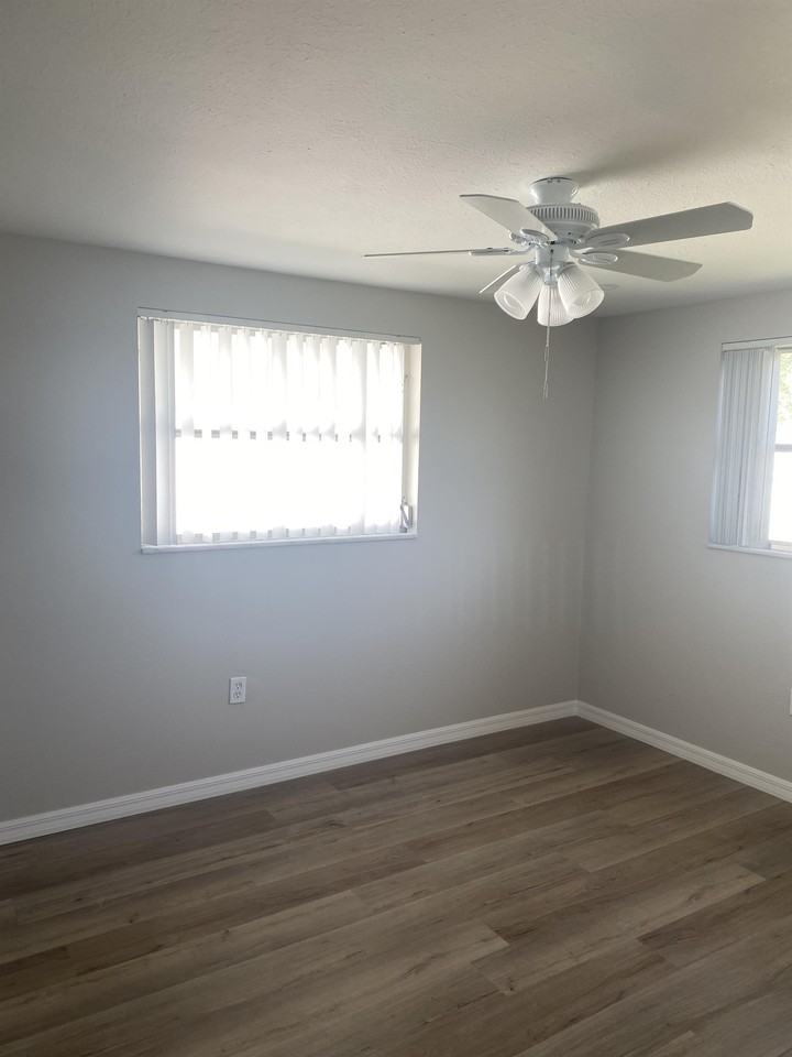 5308 S Lockwood Ridge Rd #1 - Photo 3 of 5