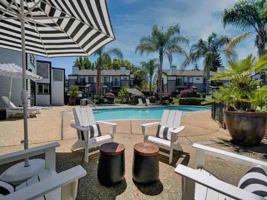 8842 Winding Way - Photo 3 of 20