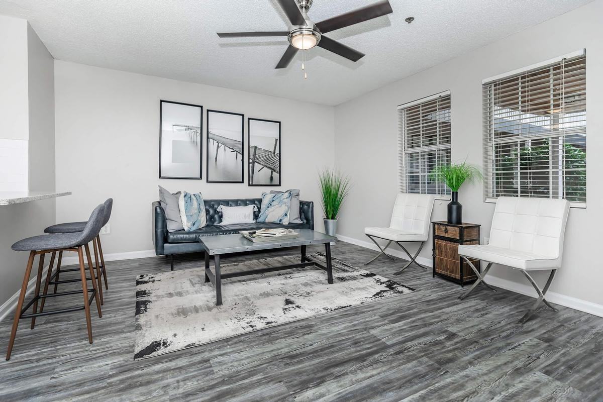 132 Wood Lake Dr - Photo 3 of 14