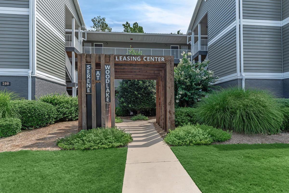 132 Wood Lake Dr - Photo 2 of 14