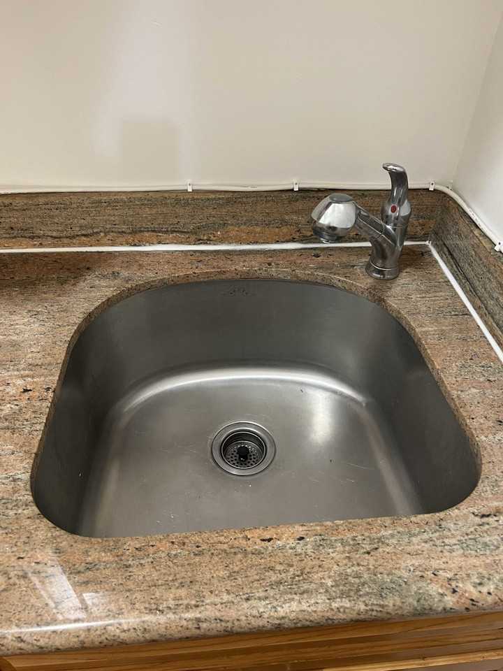 1105 Bush St #408 - Photo 5 of 11