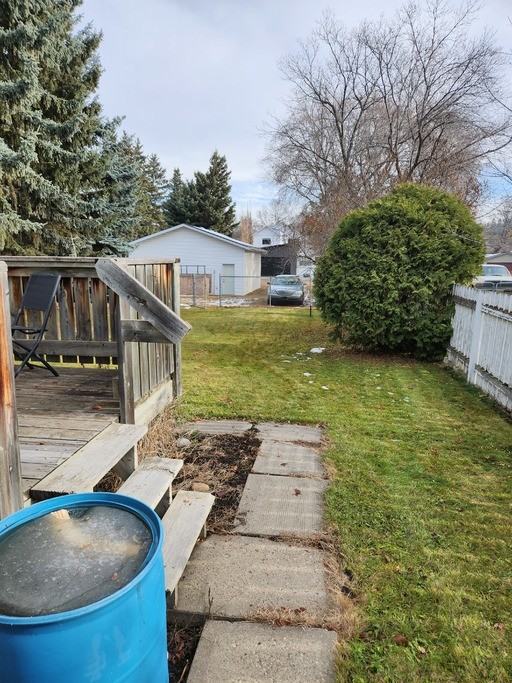 3501 44 Ave #1 - Photo 2 of 9