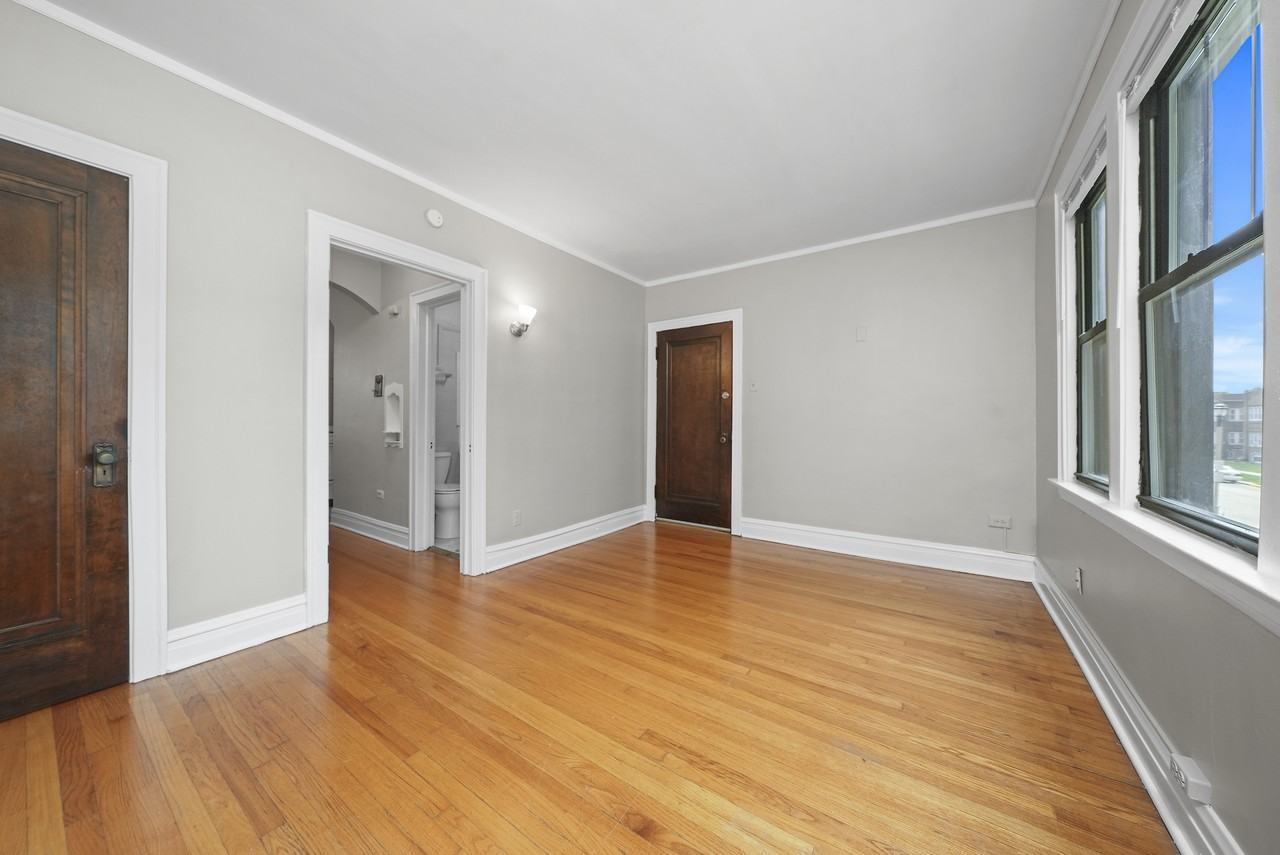 1939 Grove Ave #102 - Photo 6 of 16