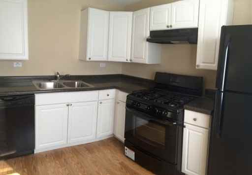 1406 Tonset Ln - Photo 3 of 10
