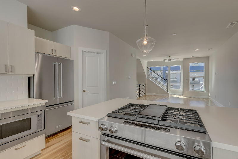 1908 Hooker Street - Photo 7 of 29