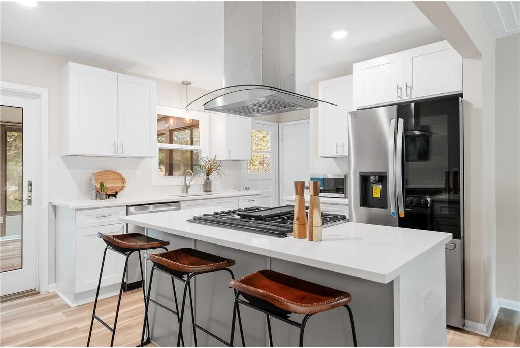 6333 Saint Johns Ave #NA - Photo 3 of 20