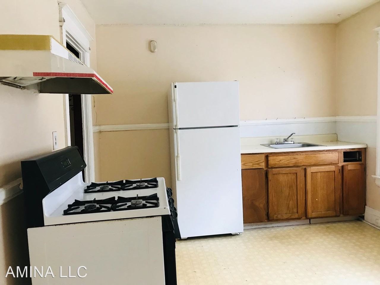 943-945 Dewey Ave - Photo 3 of 14