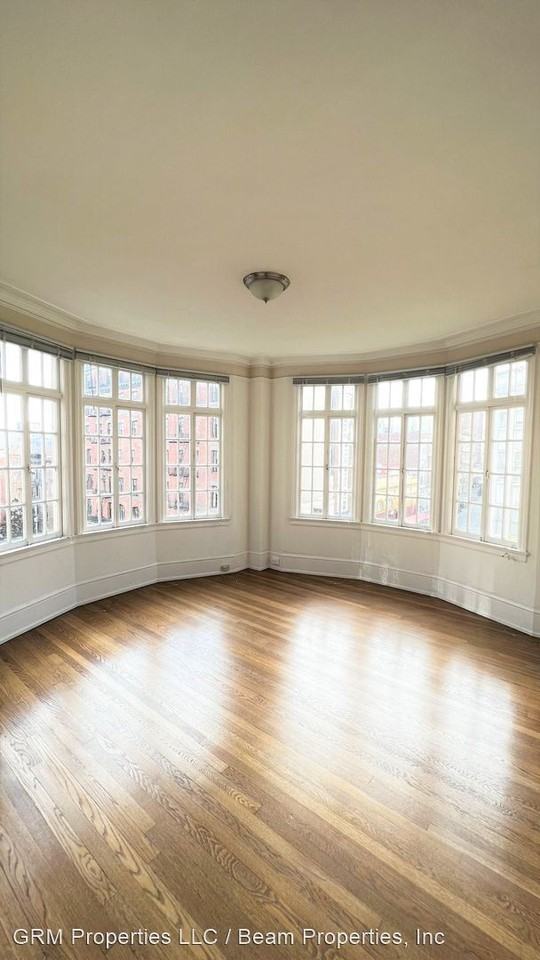 700 Taylor St - Photo 2 of 9