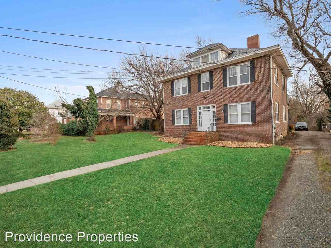 115 Diamond Ave - Photo 3 of 29