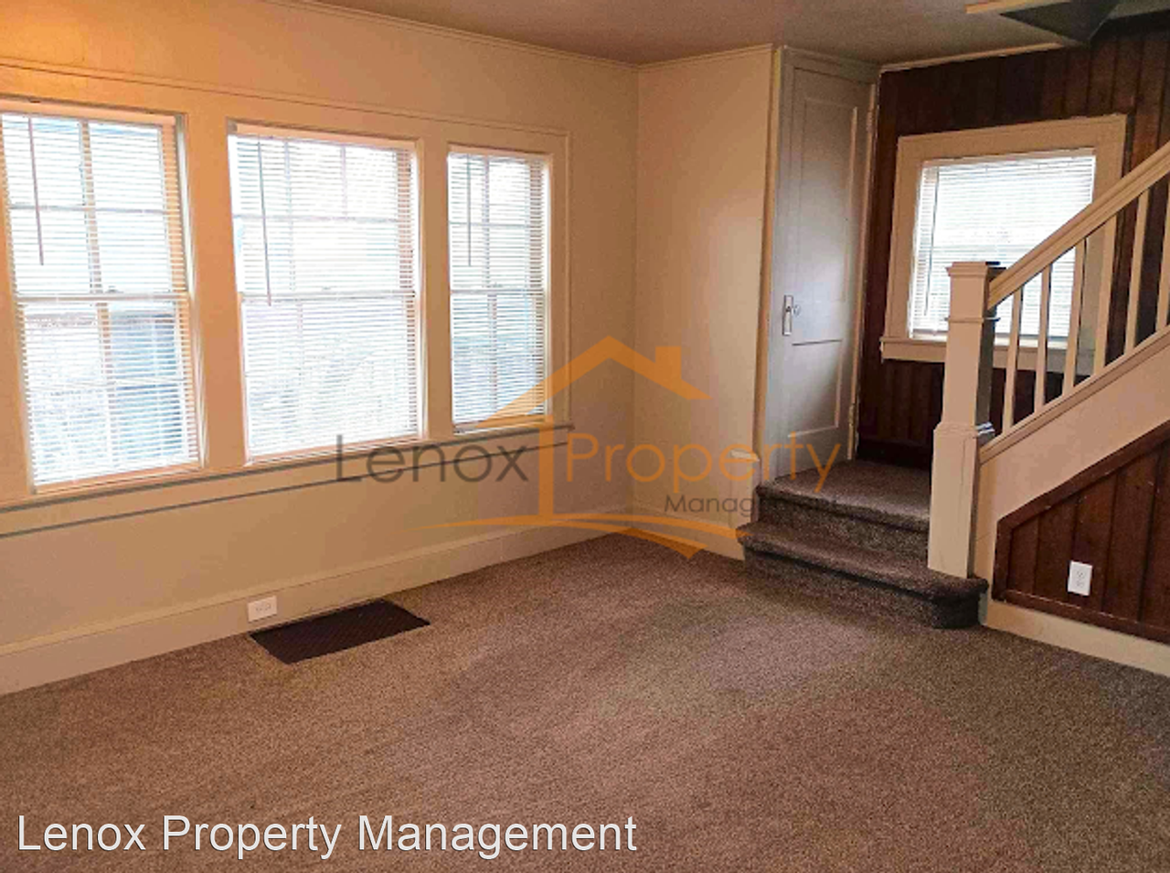 680 N Perry St - Photo 2 of 26