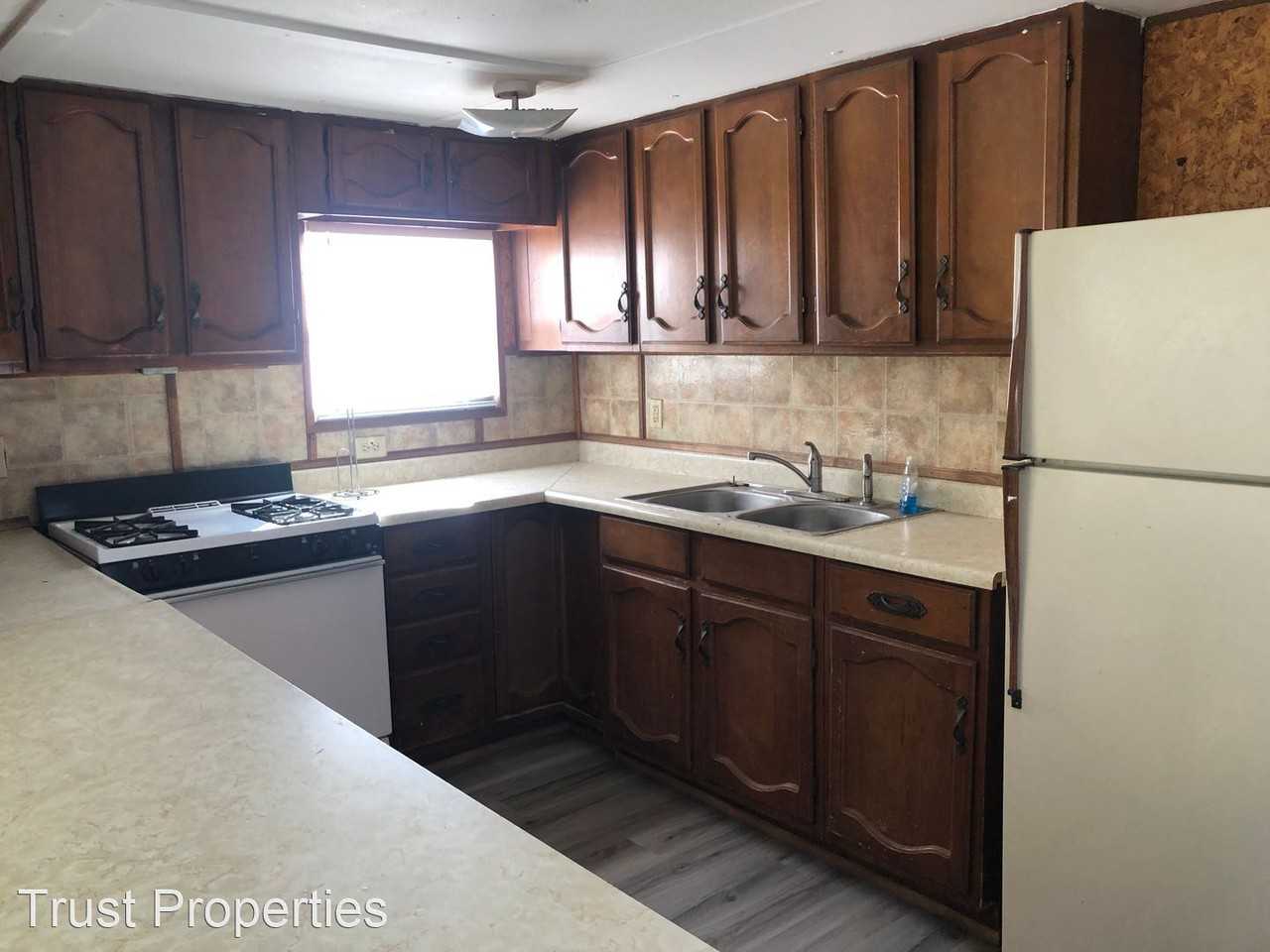 5215 Central Ave - Photo 2 of 6