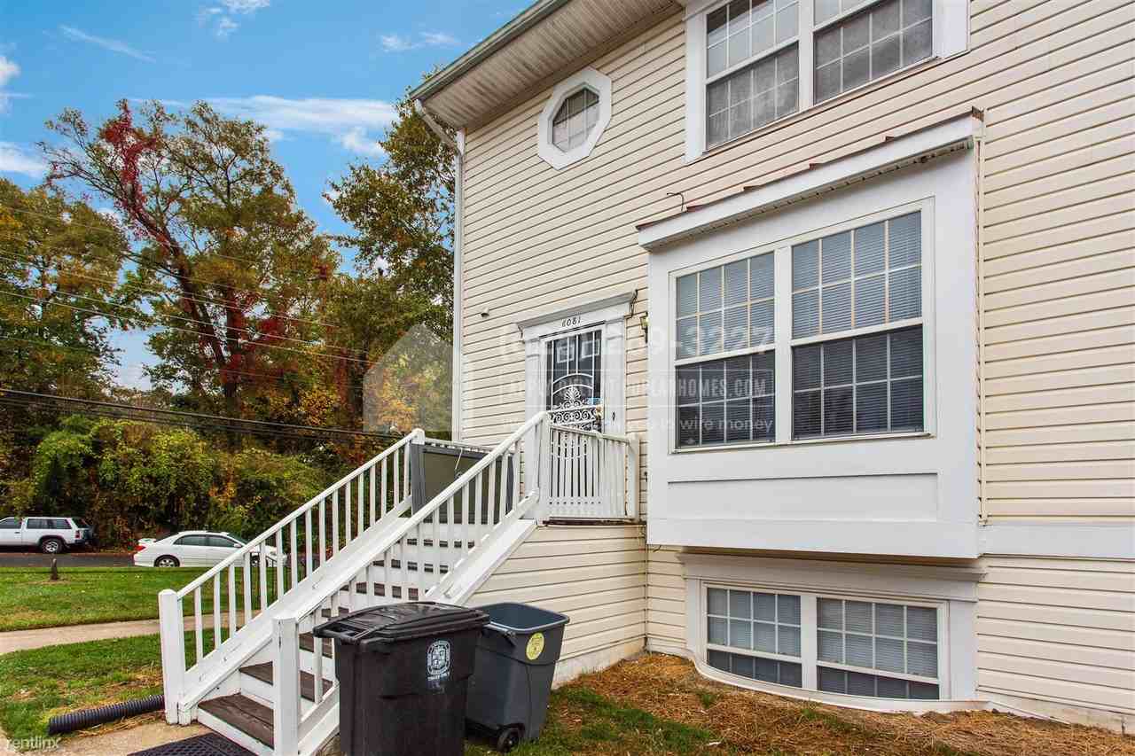 6081 64th Ave - Photo 3 of 25