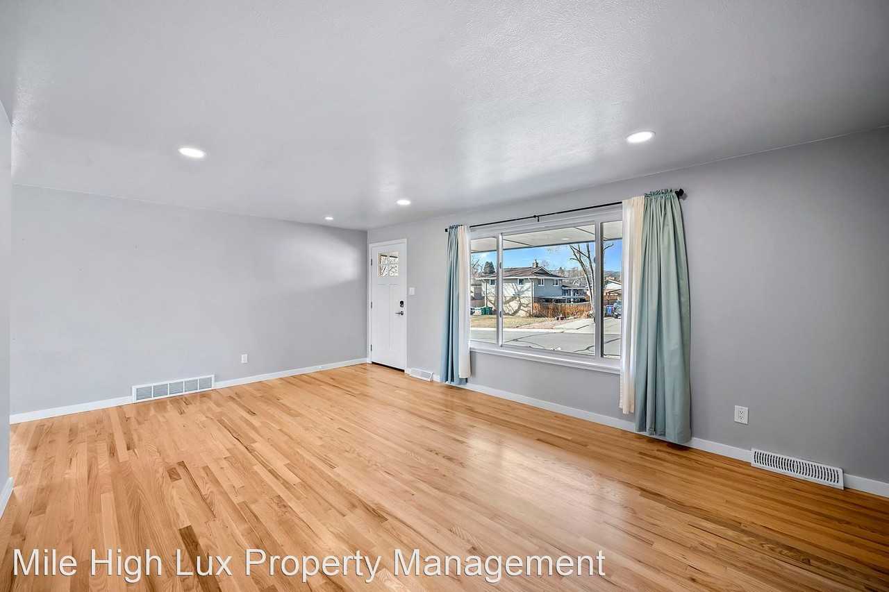 1364 S Dover Way - Photo 2 of 23