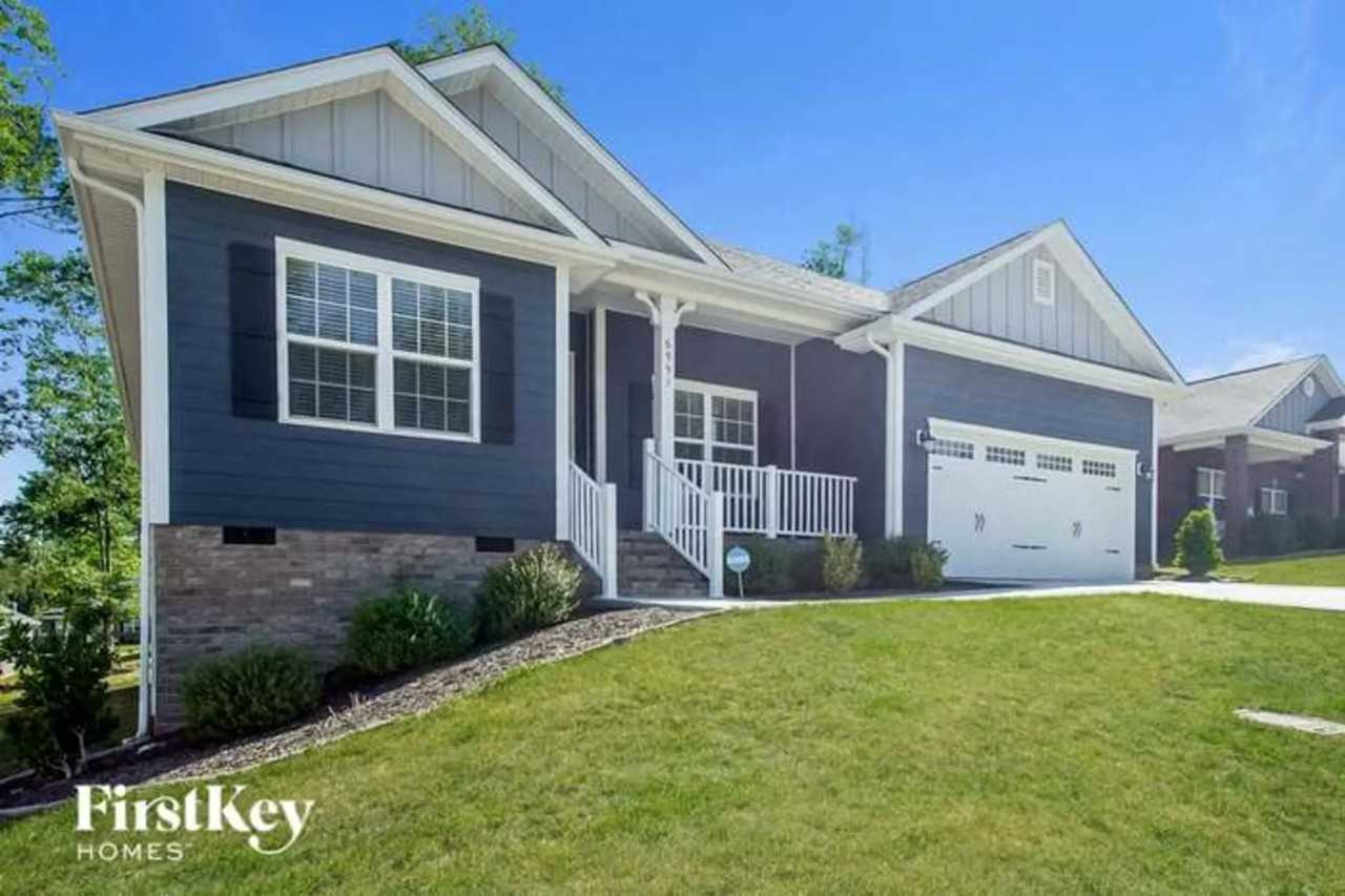 6991 Collinwood Ln - Photo 2 of 14